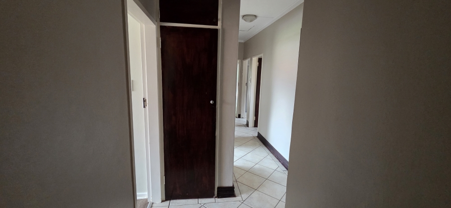 4 Bedroom Property for Sale in El Toro Park Northern Cape